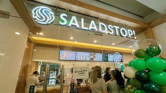 NOW OPEN: SaladStop!-413