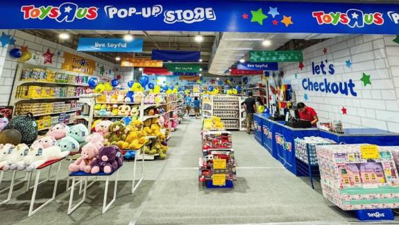 NOW OPEN: Toys &quot;R&quot; Us Pop-Up Store-494