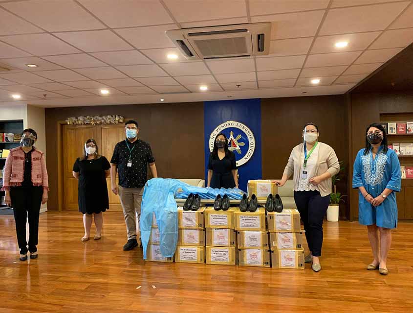 Araneta City&#039;s JAAF, BPCI share New Year blessings to QC recipients