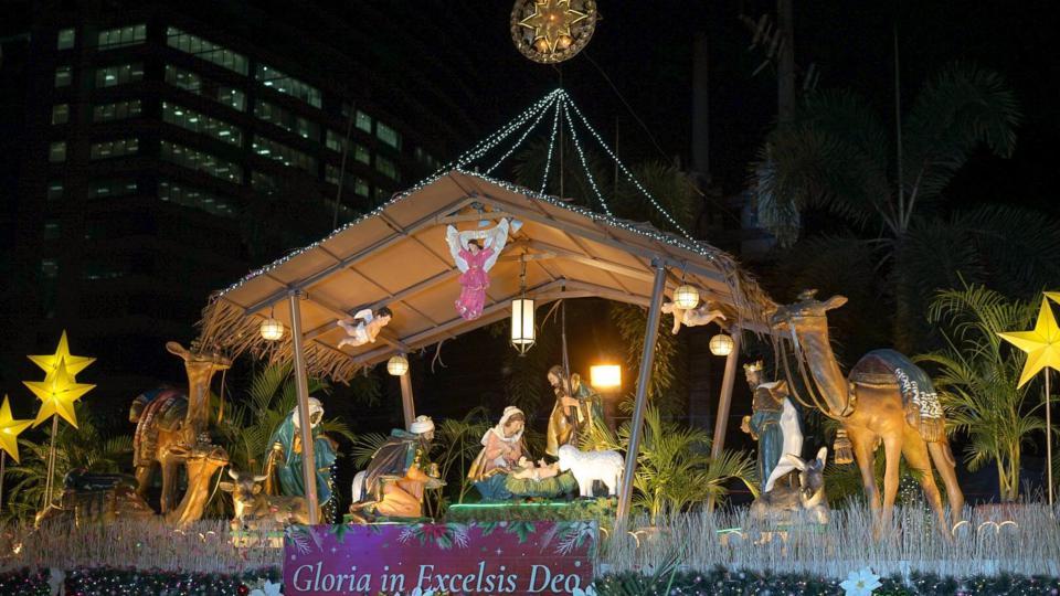 Araneta City upholds the magic of Christmas with traditional Belen lighting 