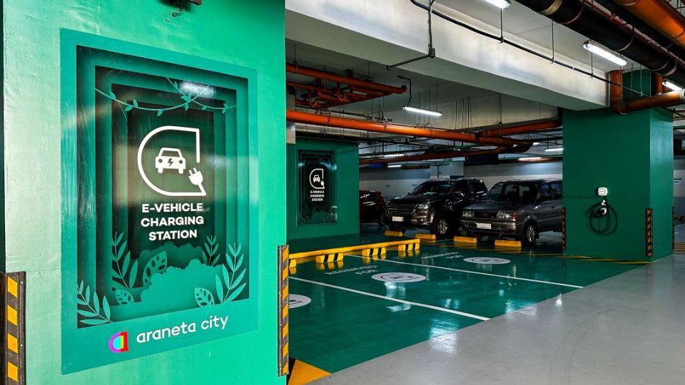 Araneta City launches e-vehicle charging stations   