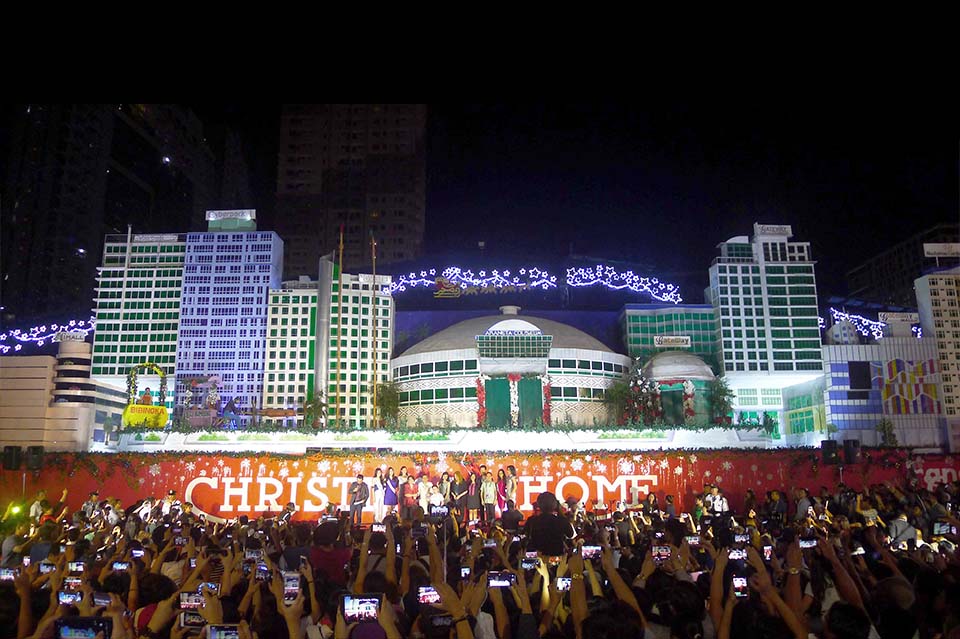 ‘Christmas is Home’: The COD returns to Araneta Center