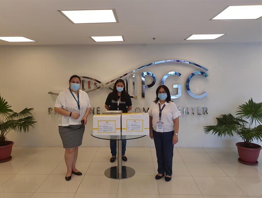 Araneta City donates COVID-19 test kits to Quezon City hospital
